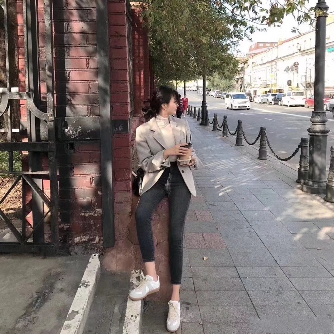 今年爆款的夏季鞋子,最近很火的爆款鞋子春秋款