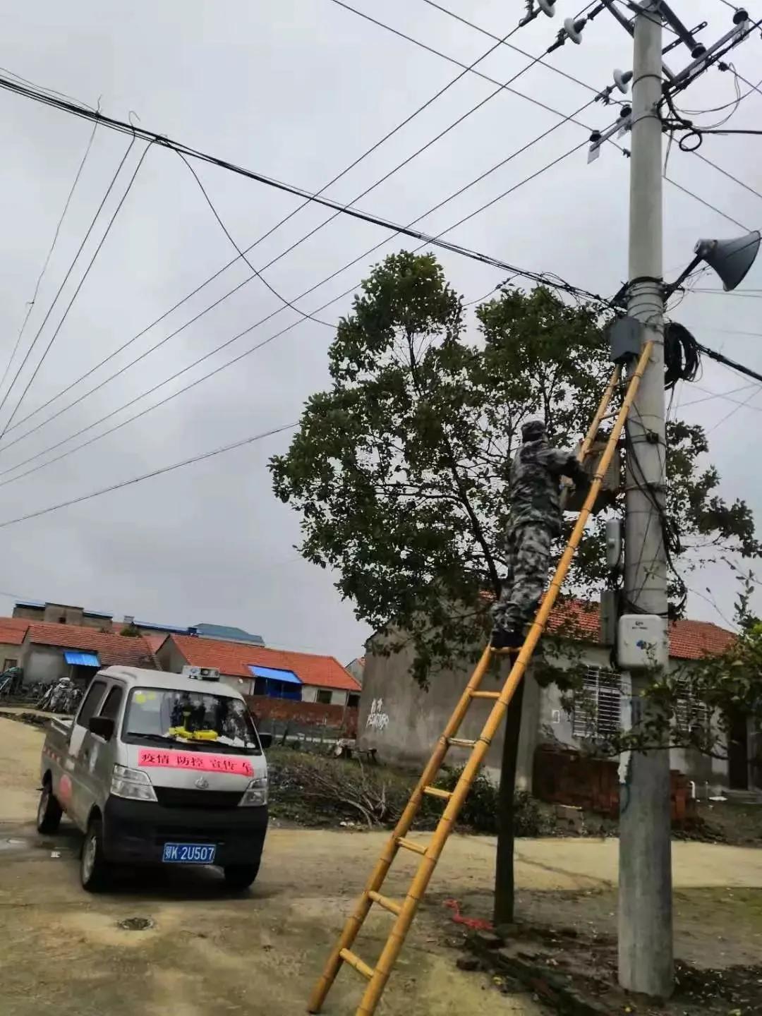 湖北卫视致敬,广电致敬春节坚守岗位的人