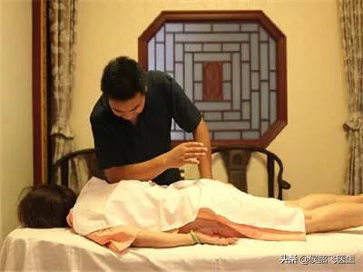 侯医生教你漏肩风,肩周炎中医穴位保健治疗！