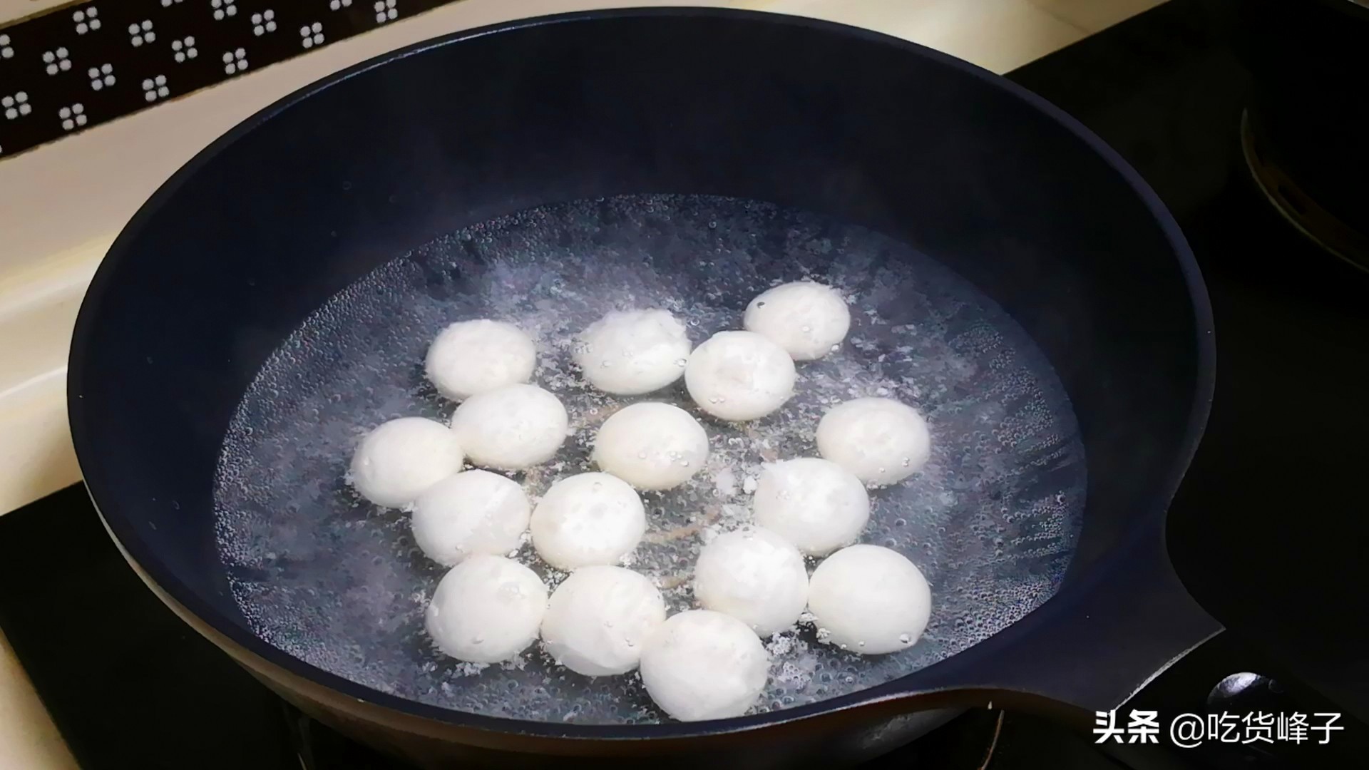 煮汤圆应该冷水下锅还是开水呢,煮汤圆是凉水下锅还是开水下锅好