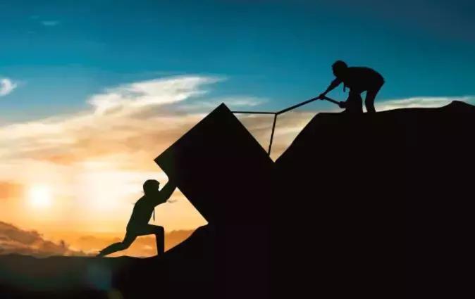 为什么两个起点和条件相同的人,最终成就会有天壤之别?值得一读