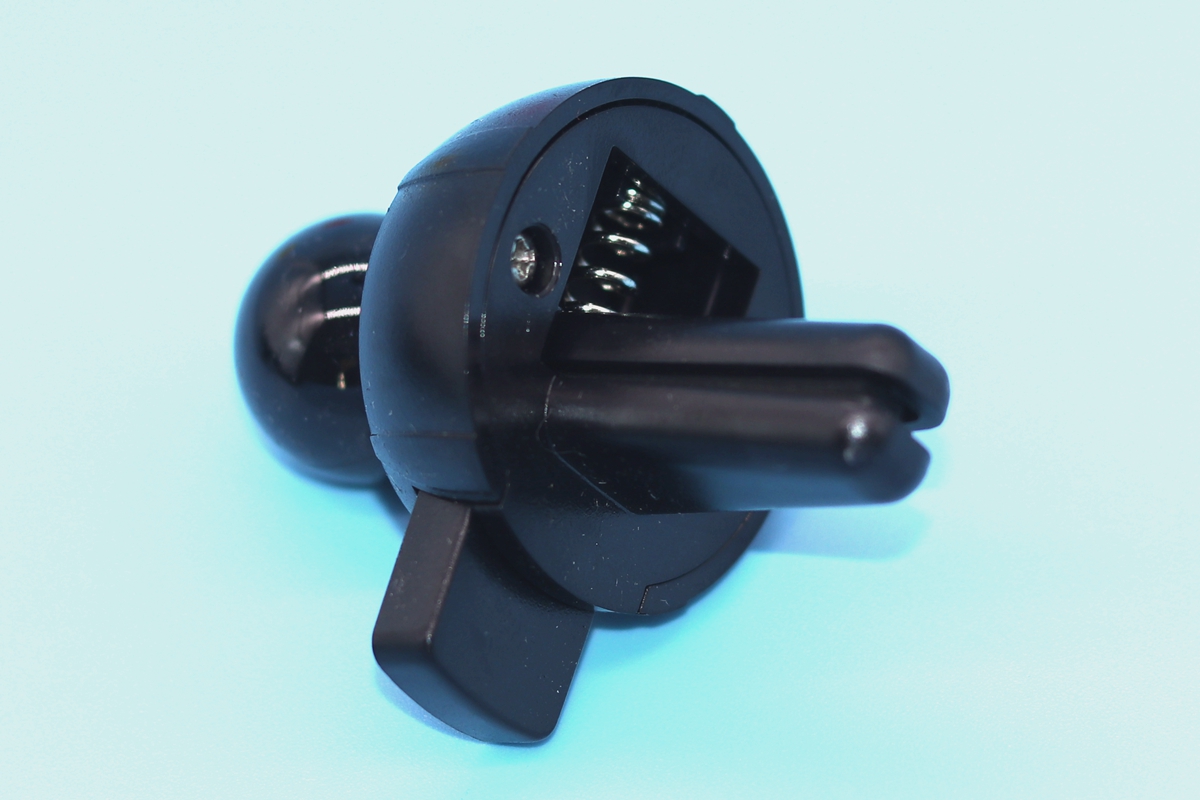 可以监测空气质量的车载快充，麦泡MIPOWPOWERCLIPAD评测