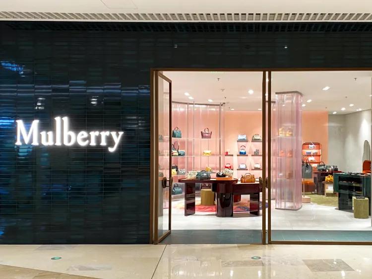 武汉恒隆广场奢侈品牌,武汉恒隆广场算顶级广场吗