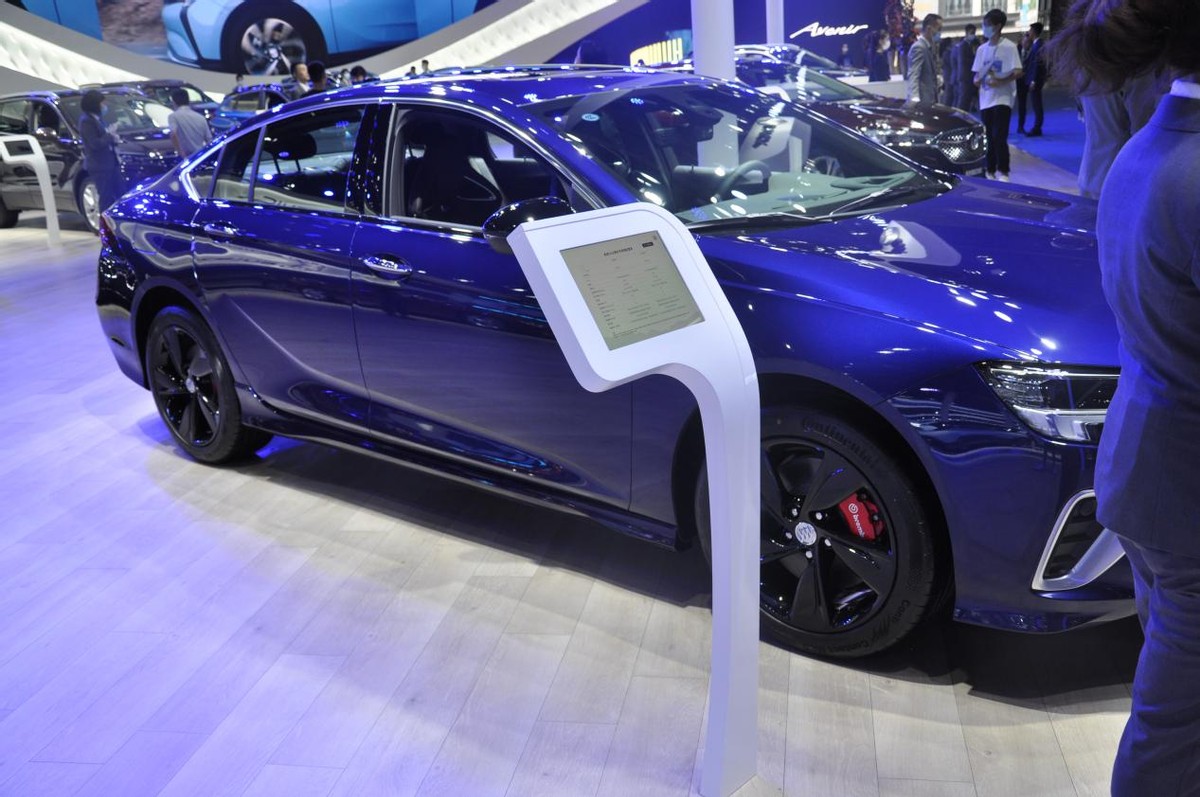 年轻人的b级车别克君威gs新款上市,别克君威gs2012款2.0t多少钱