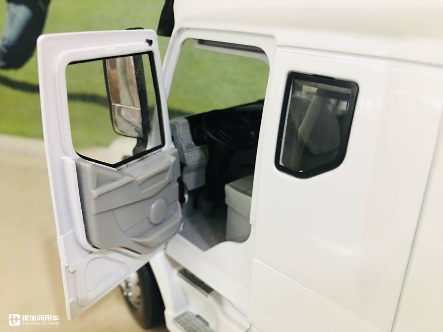 乘龙t7l600马力长头生活舱落地价,乘龙t7卡车最新款