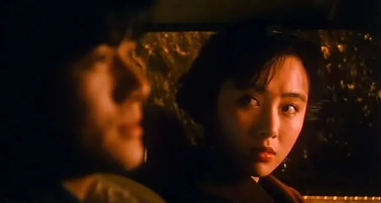 夜店出来的明星，男友女友换着玩，却被拍在沙滩上？｜人物计划26