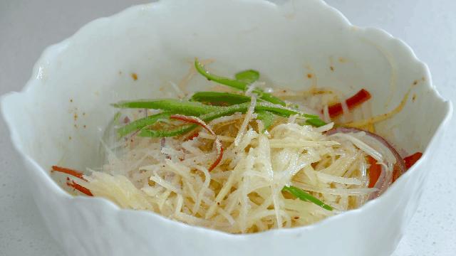 凉拌酸辣土豆丝的家常做法,凉拌酸辣土豆丝用香醋还是陈醋