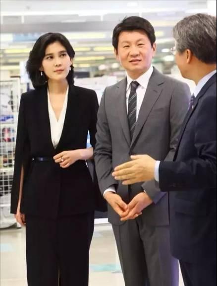 三星长公主李富真离婚财产,韩国三星长公主李富真结婚照片