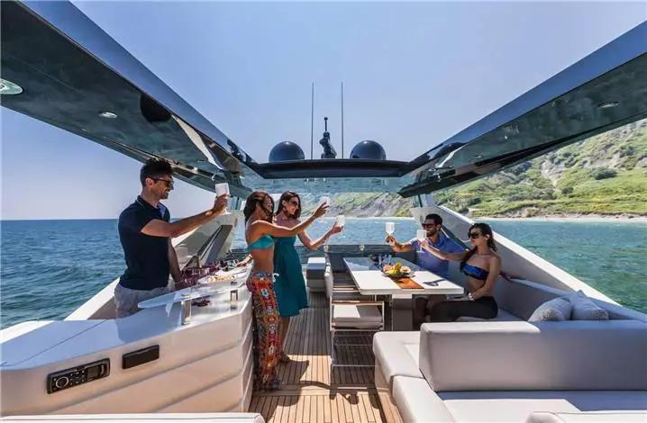 亿万富翁的有钱人生完整视频,亿万富豪的富贵人生