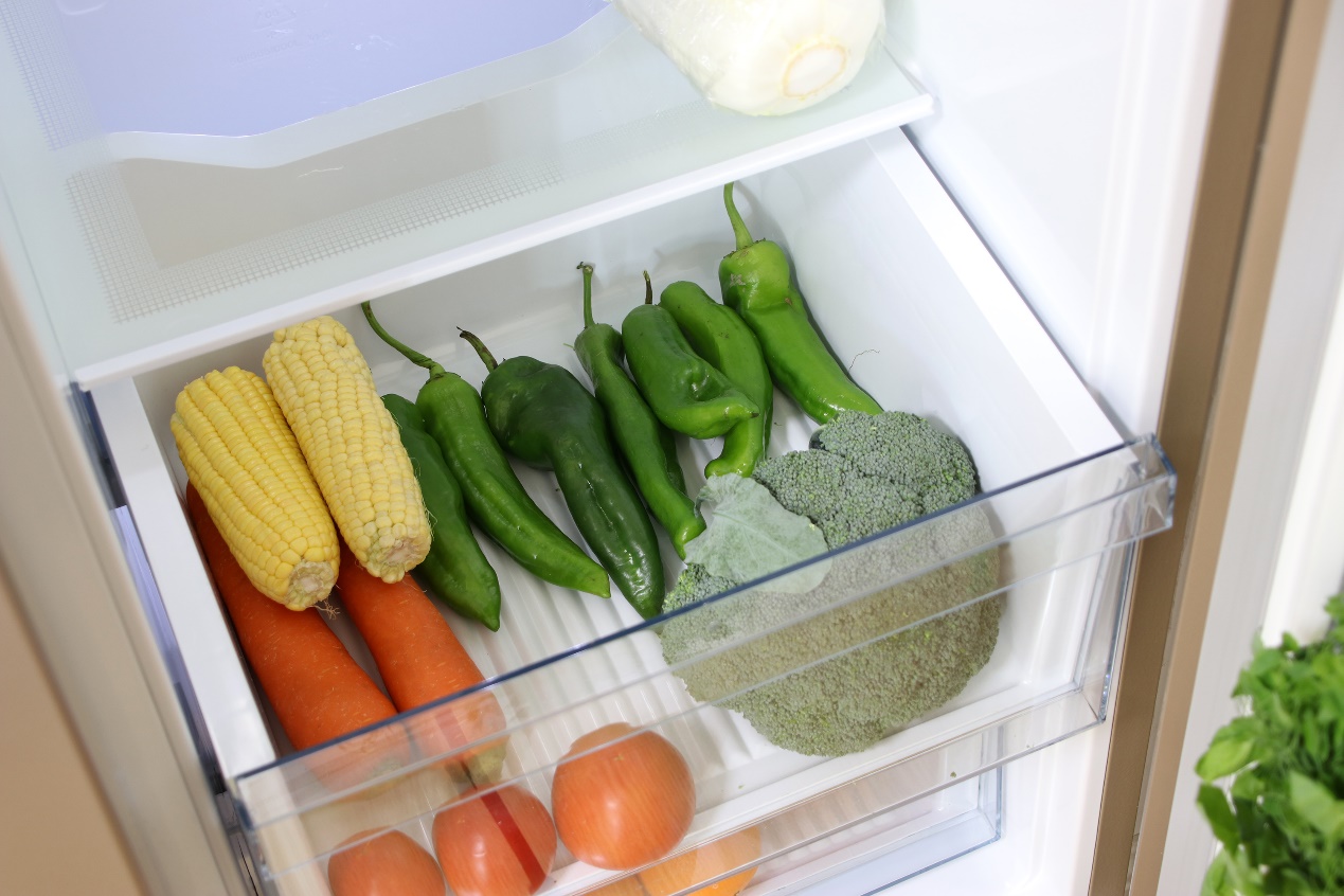 风冷变频双循环大容量美的冰箱,美的超薄冰箱深度60cm评测