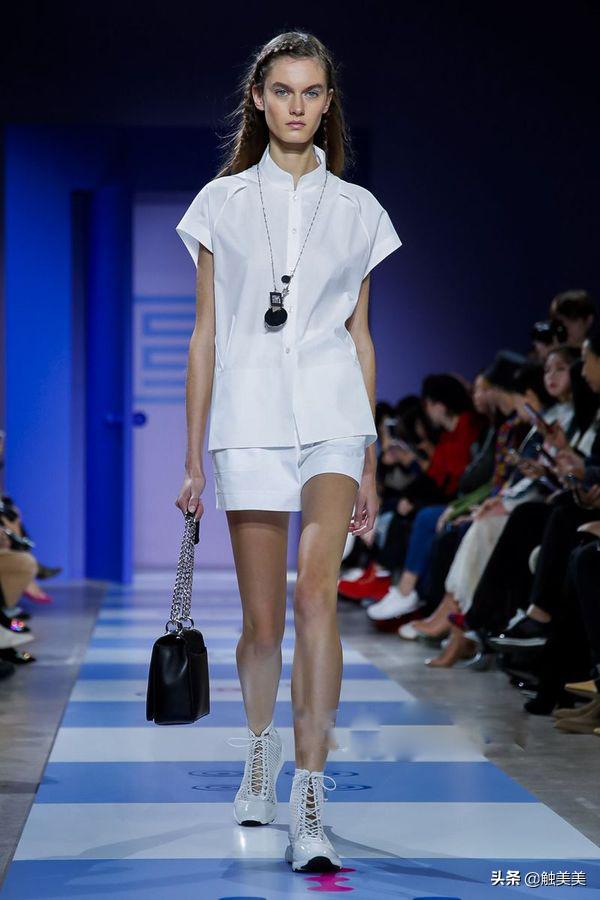 解读香奈儿明星款式,教你挑选高品质衬衣,这个夏天让时尚满格