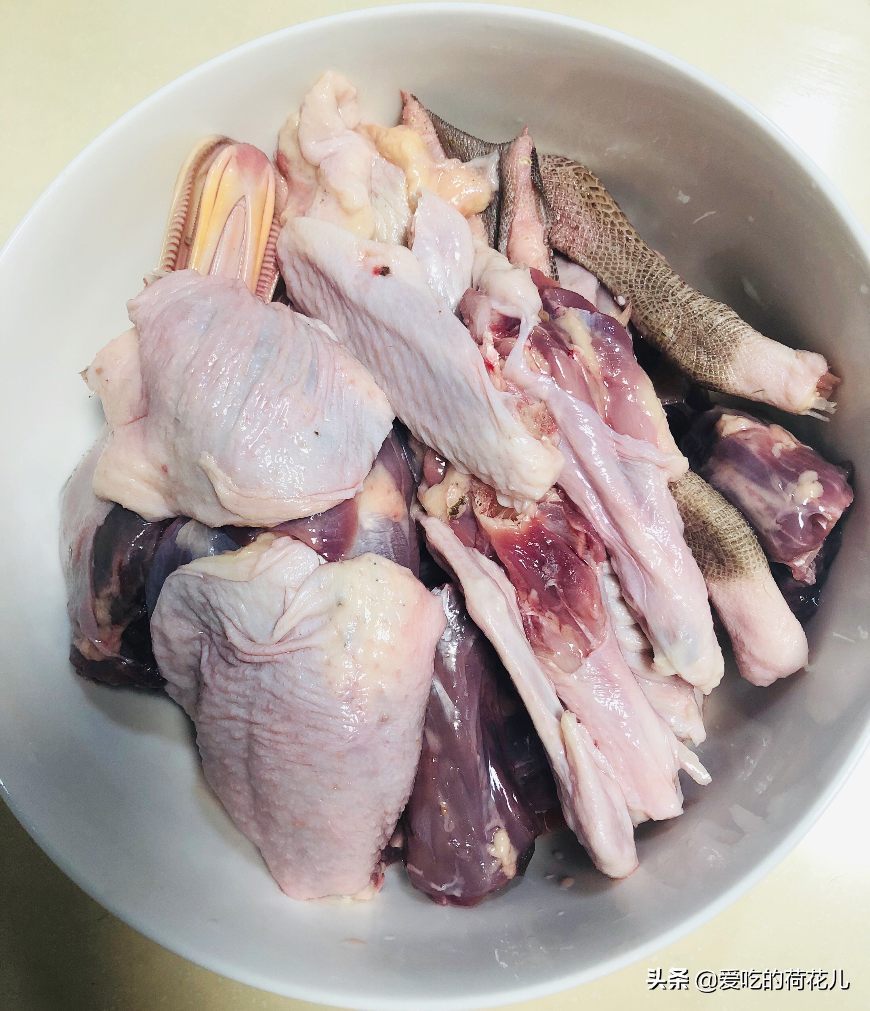 初冬炖汤食谱,春季炖鸭汤放什么食材最好