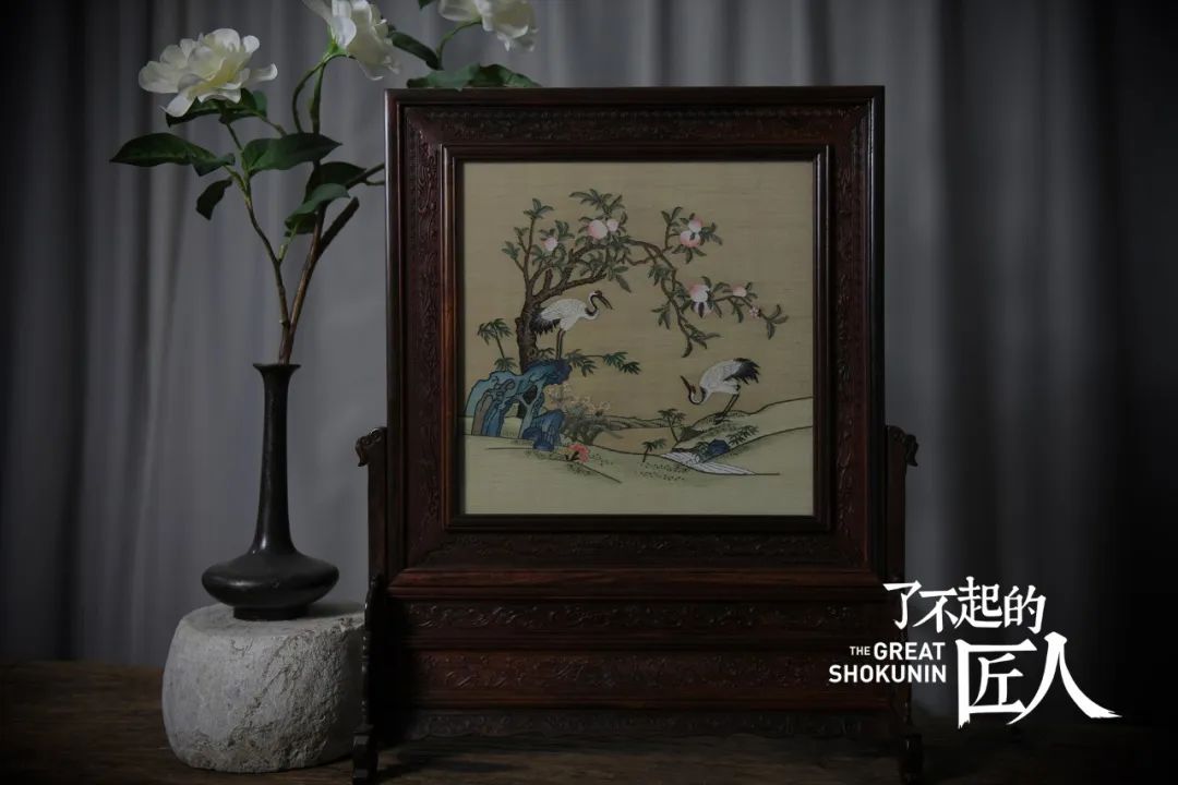 缂丝团扇是什么,缂丝素团扇