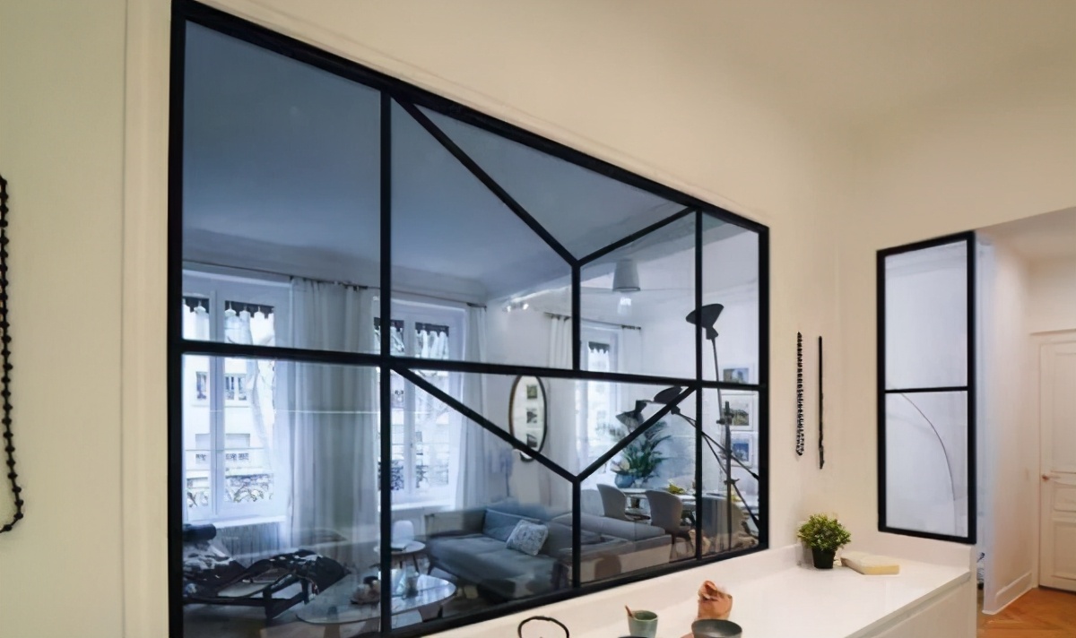 窗户玻璃贴膜有多少种类,窗户玻璃贴膜有什么作用