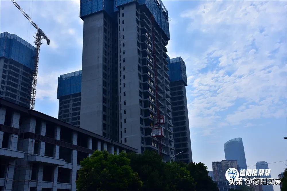 还没交房就开始体验验房，德阳这家开发商“胆大包天”？