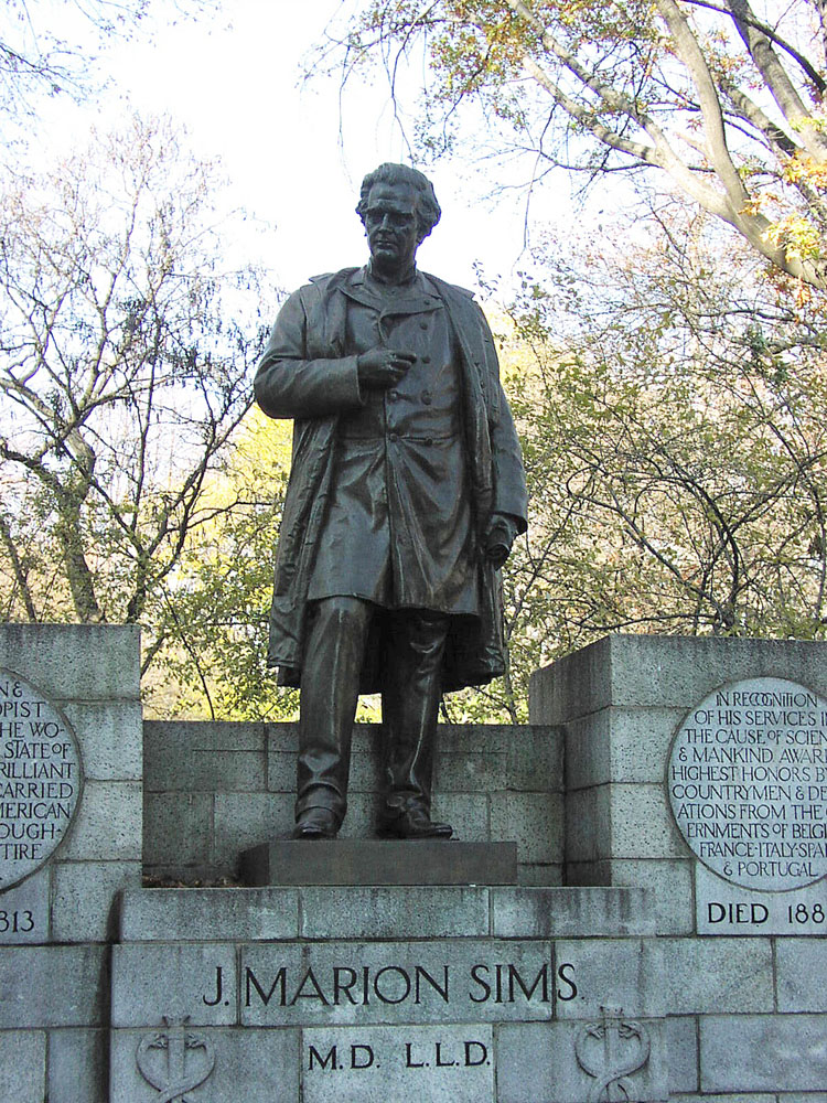 他发明阴道窥器、治疗产后漏尿，实验是17岁女孩无麻醉手术30次