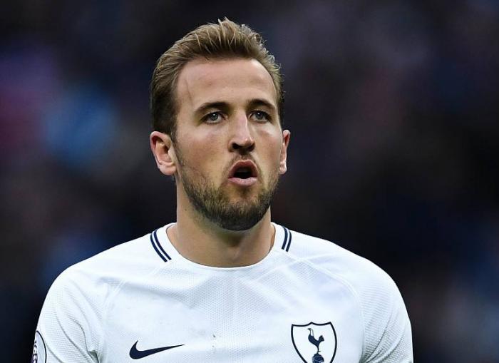 穆帅离开热刺前与球员促膝长谈,热刺客场不敌曼联终结穆帅三连胜