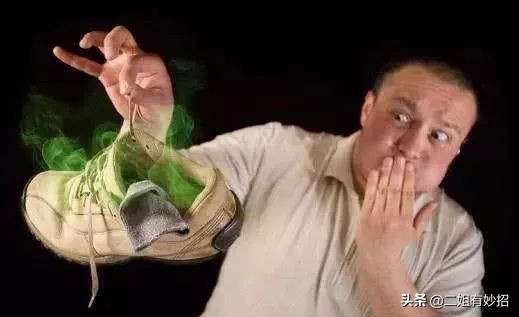 鞋子发臭怎么办？教你五招除鞋臭，脱鞋再也不尴尬