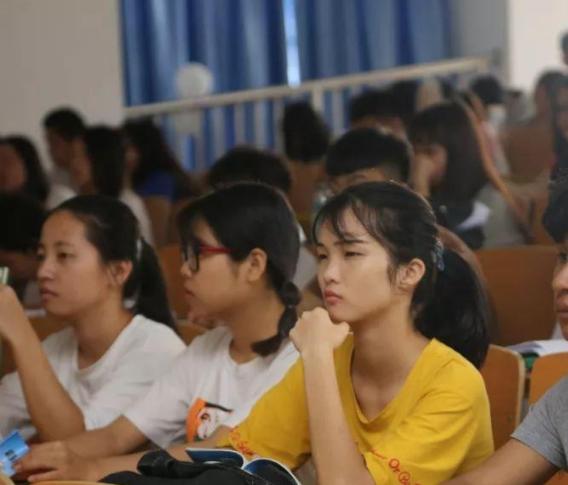 几所不到400分就能上的专科大学，就业率不错，只因隶属国企单位