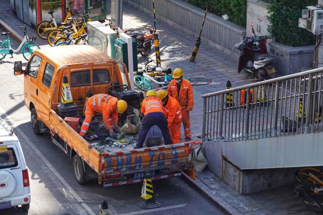 鍙屼簳棣栧煄鍥介檯,棣栧煄鍥介檯鍙屼簳