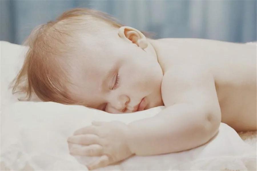 家中宝宝睡不踏实,家里小孩老是睡觉不踏实