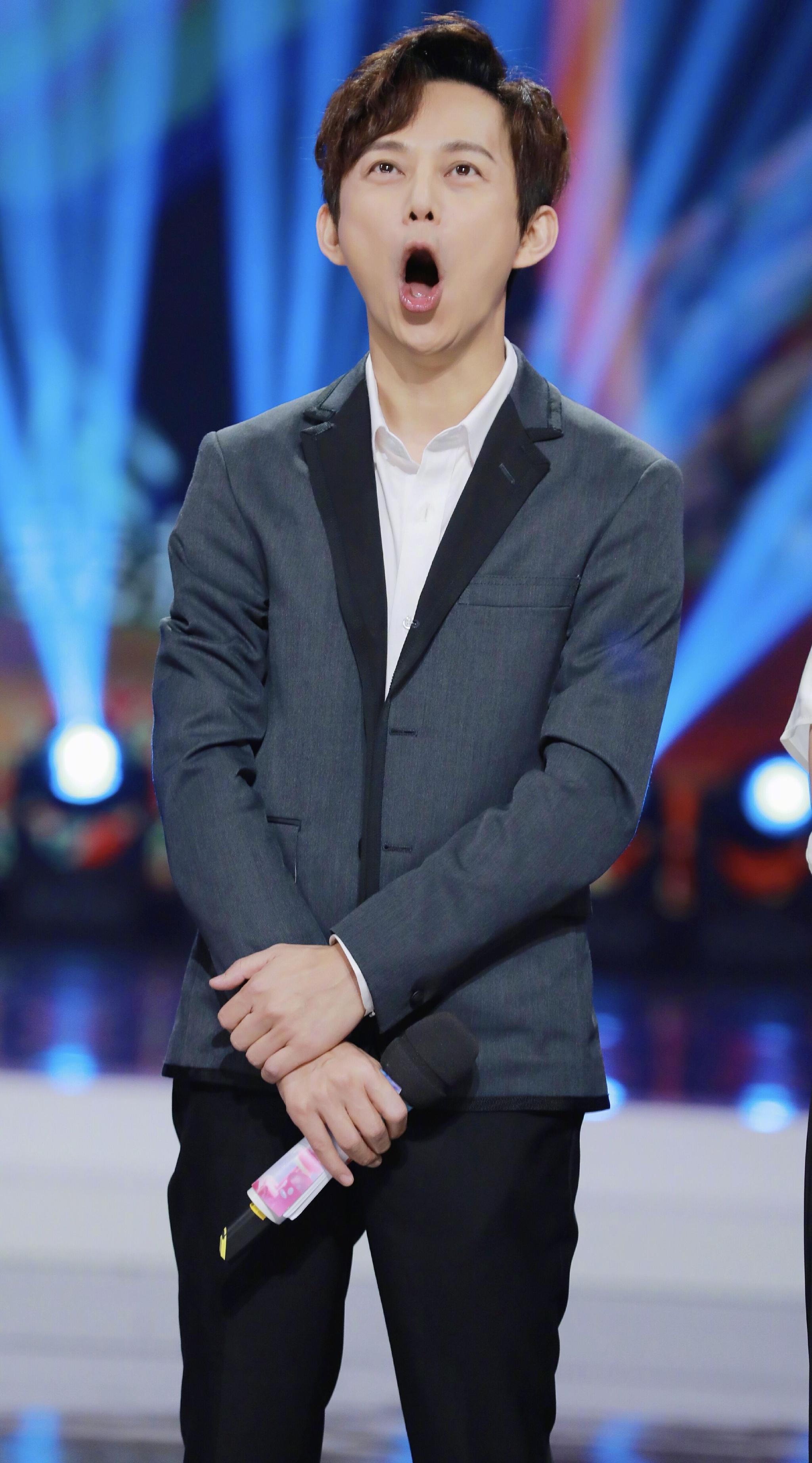 何炅真的没有结婚吗,何炅到底有没有结婚