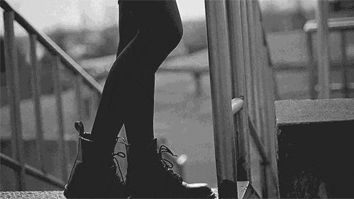 马丁靴搭配夏天显高显瘦,马丁靴显瘦显高平价