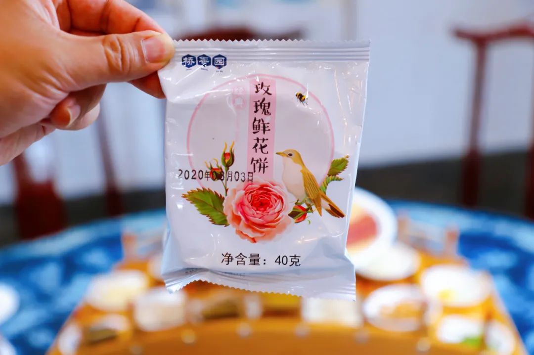 过桥米线汤底的简易做法,过桥米线汤底是什么做的