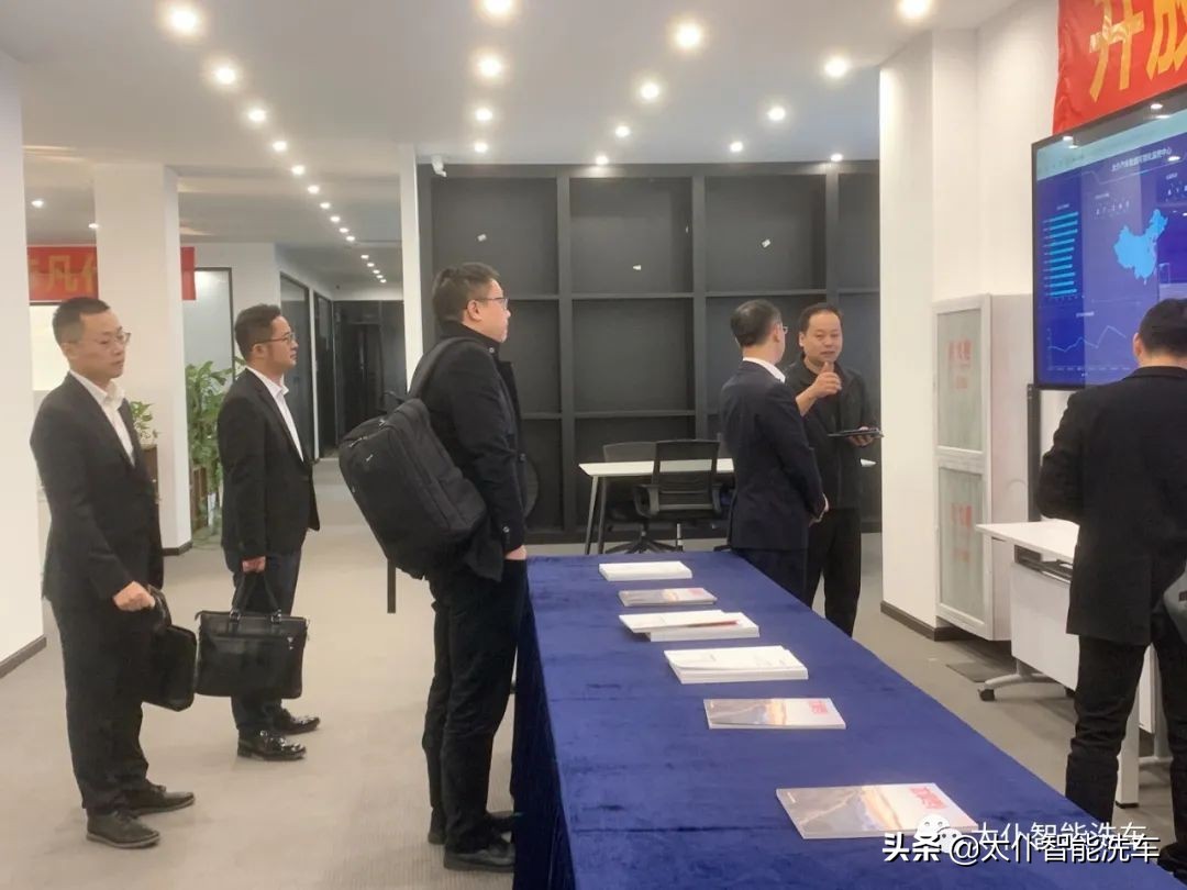 热烈欢迎内江商会领导莅临指导,热烈欢迎市政府领导莅临指导