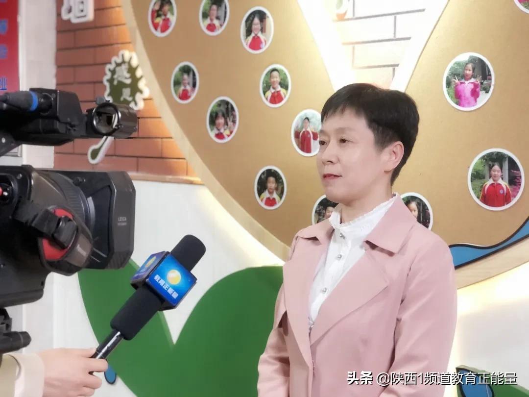 甯屾湜涔嬪厜骞跨粨鍠勭紭,甯屾湜涔嬪厜瓒婃潵瓒婁寒