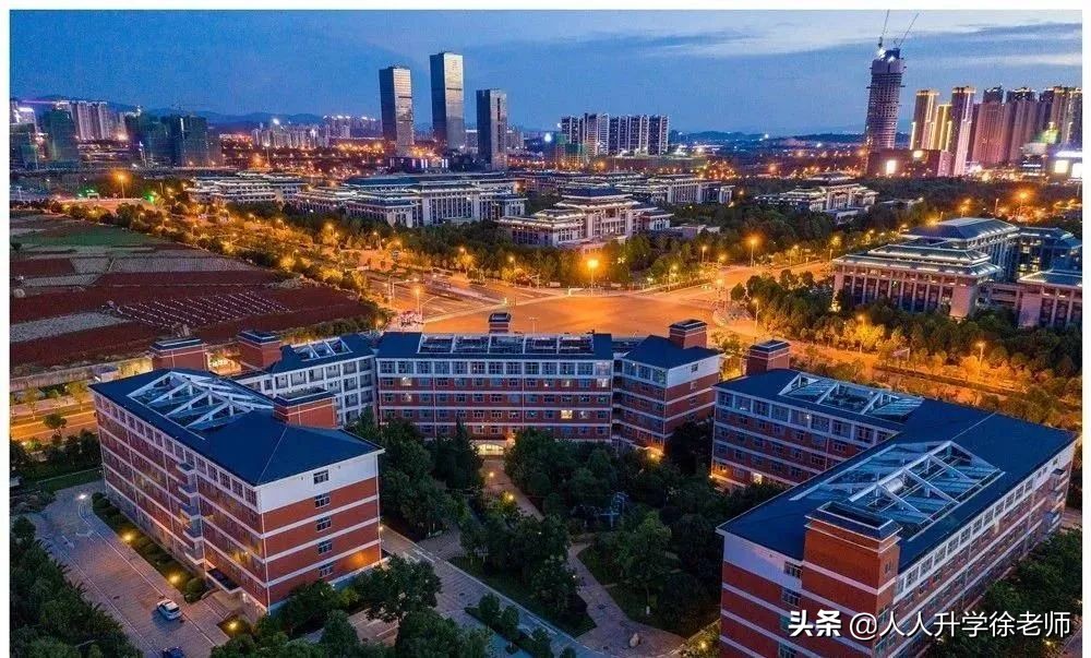 昆明昆三中高中录取分数线,昆明昆三中招生