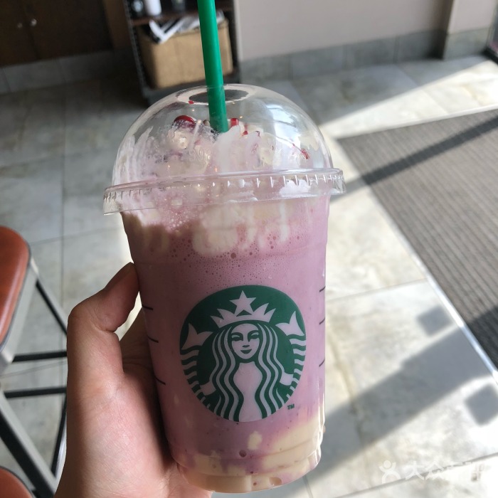 三四千的工资喝星巴克,女子月收入5000喝星巴克