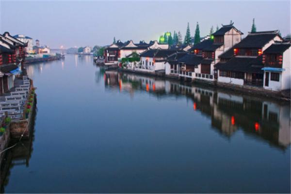 盘点上海周末有趣又好玩的地方,最新上海十大好玩地方