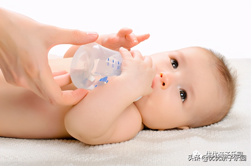 宝宝喝水过多的危害,宝宝喝水太多会得什么病