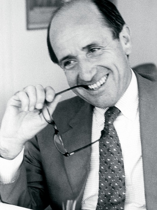 买包是不理智消费,买包包平价