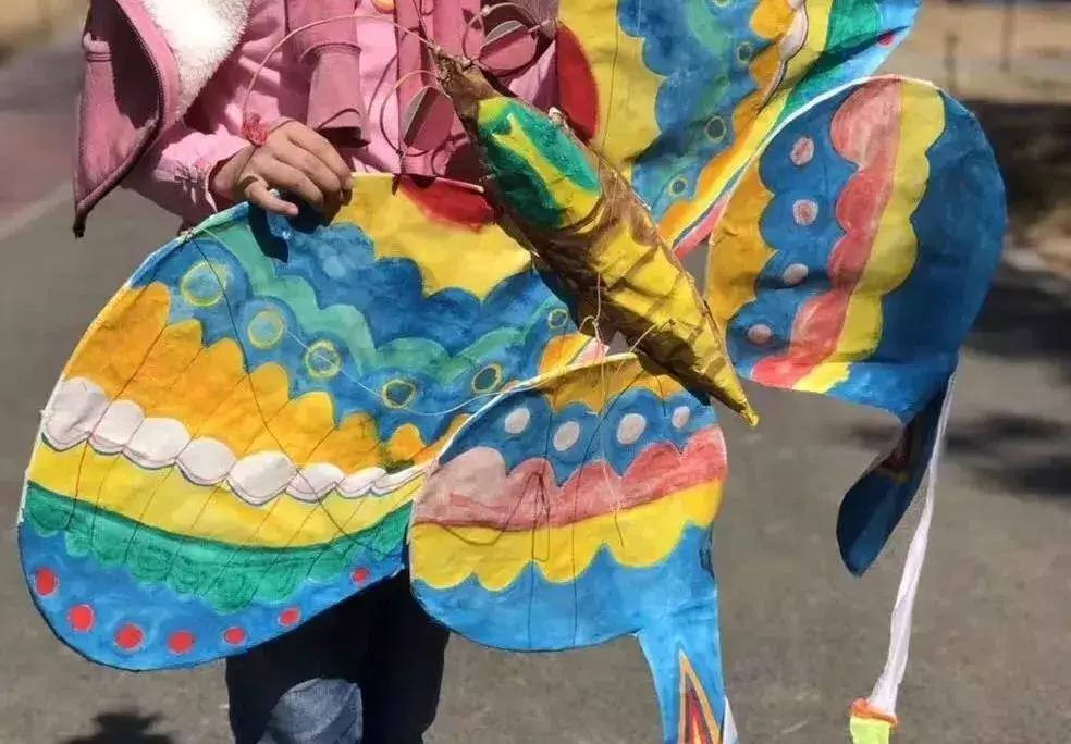 科学家奶爸手绘讲解流浪地球,流浪地球地下人类活动手绘