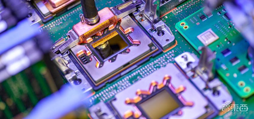 IBM首次揭秘:同样是14nm,缓存翻倍是怎样做到的?