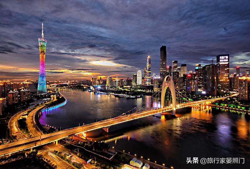 广州和深圳到底孰强孰弱,广州深圳pk上海数据