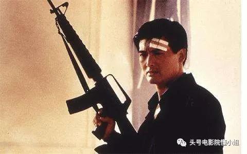 周星驰少林足球金像奖影帝视频,周星驰周润发惊艳视频