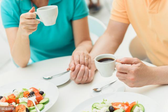 婆家给二十万彩礼完整版,彩礼和陪嫁打成一张存折