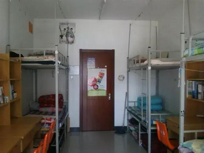 各大学宿舍条件对比,各大学宿舍条件排名