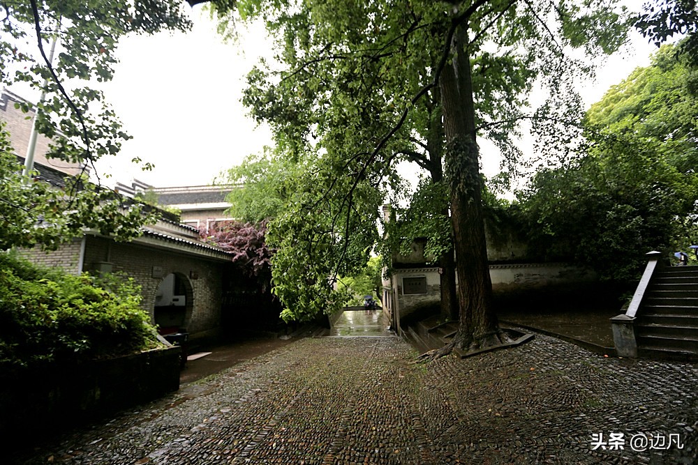 浙江奉化溪口蒋母之墓,浙江奉化溪口