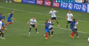 足球的手球规则与最新规则,足球与篮球触线规则