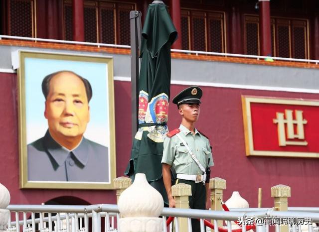 中国军人站岗真是一动不动吗,解放军站岗纹丝不动