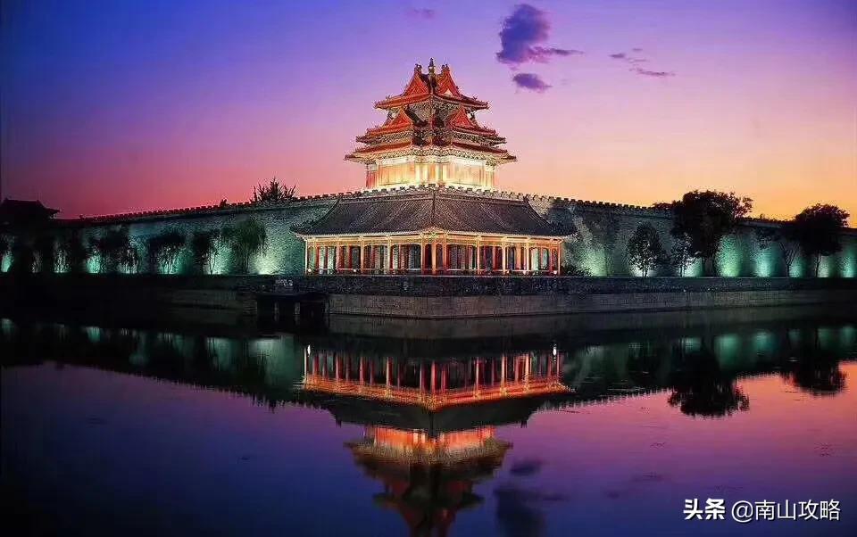 8月避暑推荐 (七月避暑人少的地方)