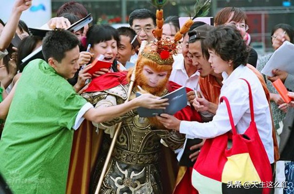 魔幻手机评分有多高,魔幻手机豆瓣评分