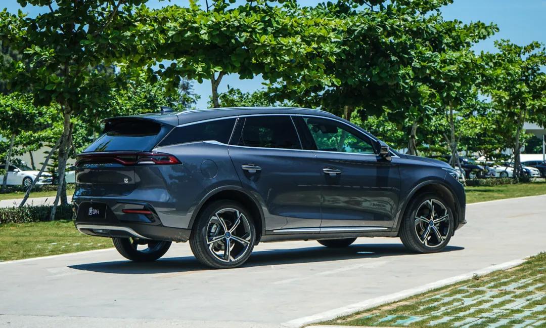 比亚迪唐dmi和本田奥德赛哪个省油,比亚迪唐dmi跑长途感受