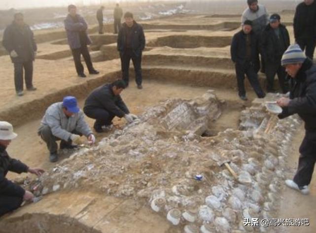 方顺桥靳公神道碑图片,满城方顺桥靳公神道碑