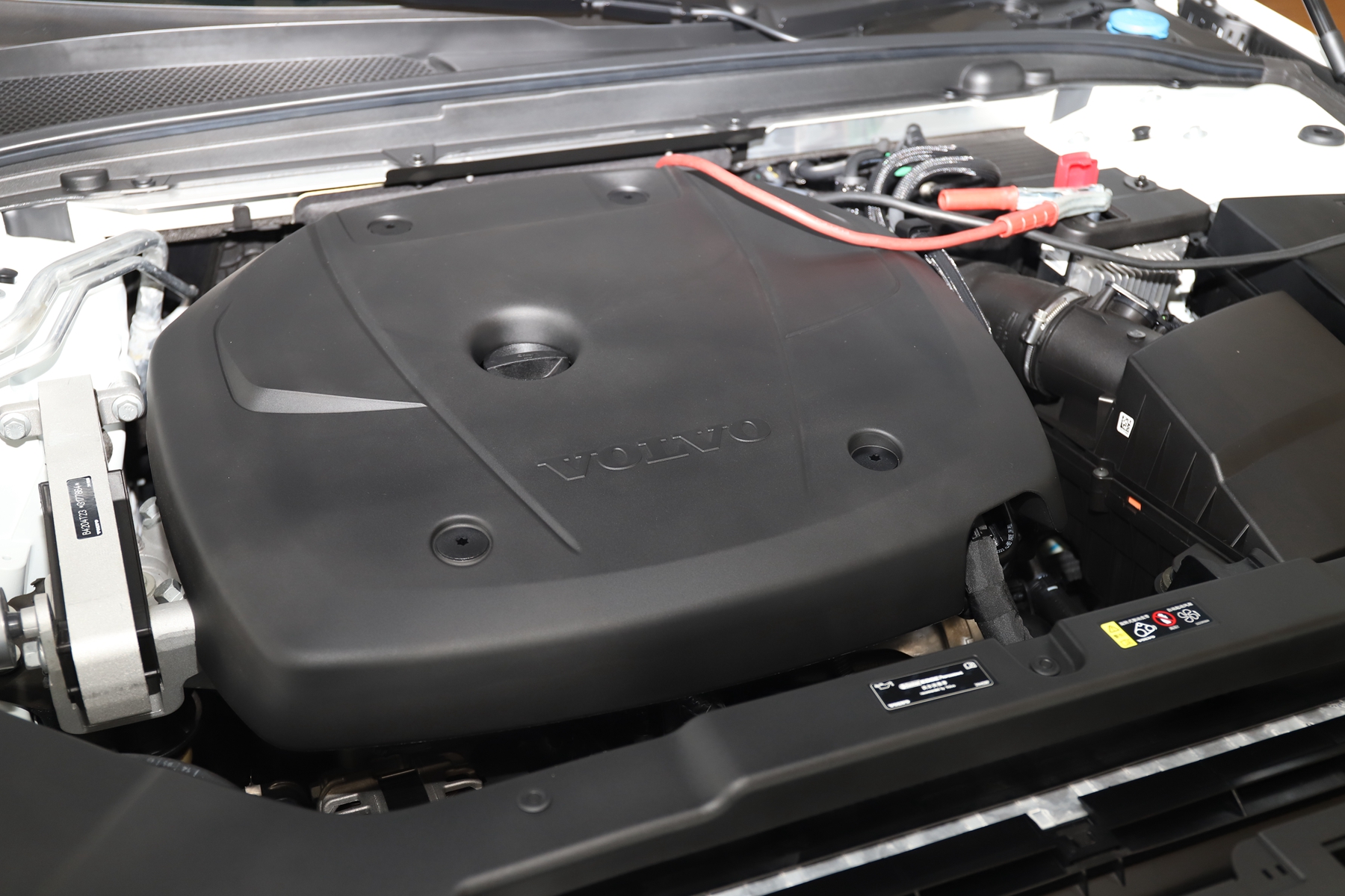 沃尔沃v60是旅行车还是旅行轿车,沃尔沃v60旅行选哪个版本