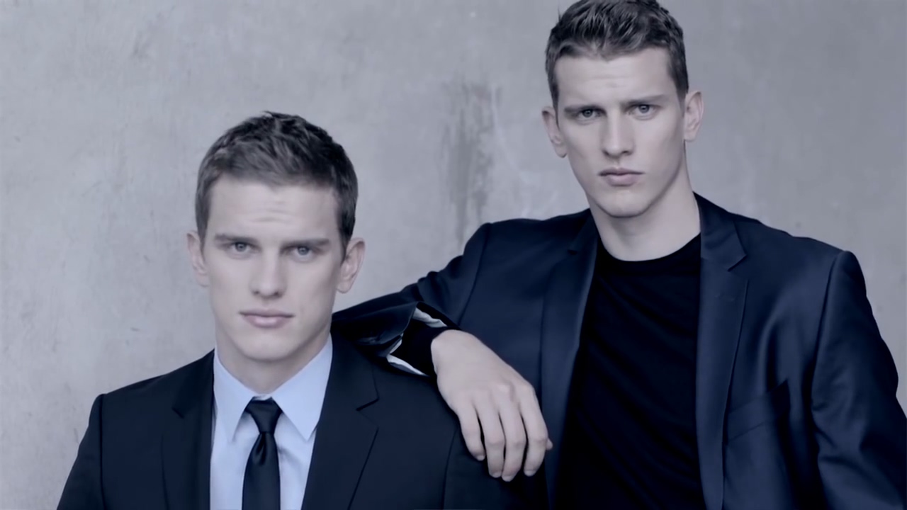 足坛西装暴徒,哈兰德西装暴徒